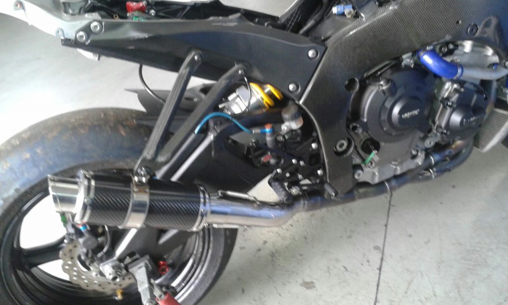 tubos-escape-la-cumbre-moto